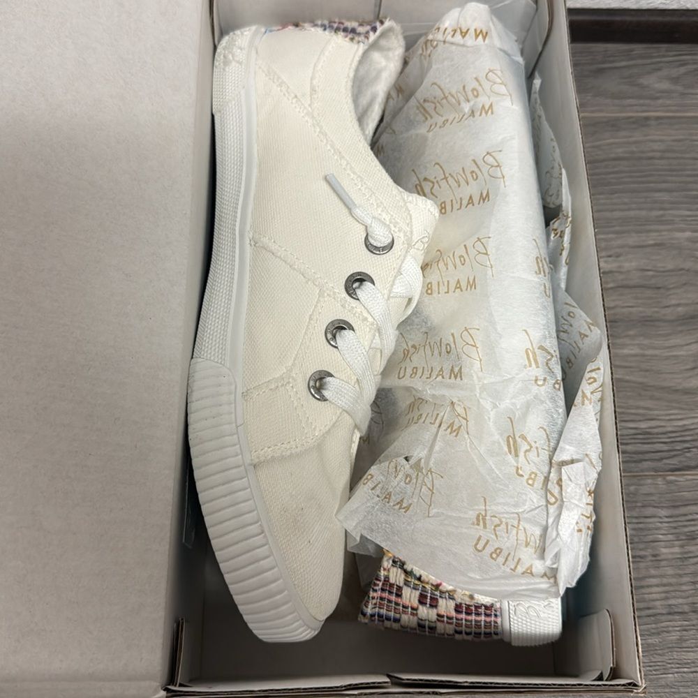 Blowfish Malibu Women's Fruit Lace Up Sneaker - Picture 2 of 9